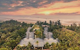 Foxoso La Beach Resort & Spa